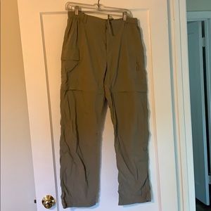 North face zippable shorts/pants large